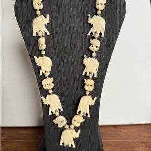 Vintage Elephant Carved Necklace in Cream